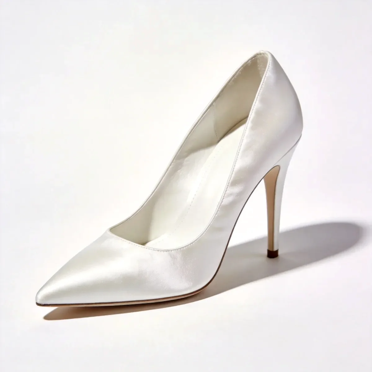 Ivory satin bridal pumps with pointed toe from the Pandasoles bridal collection